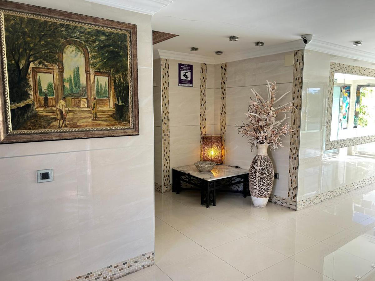 Domo 5e With Pool Appartement